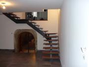 Ponçage, teinte et vitrification d'escalier